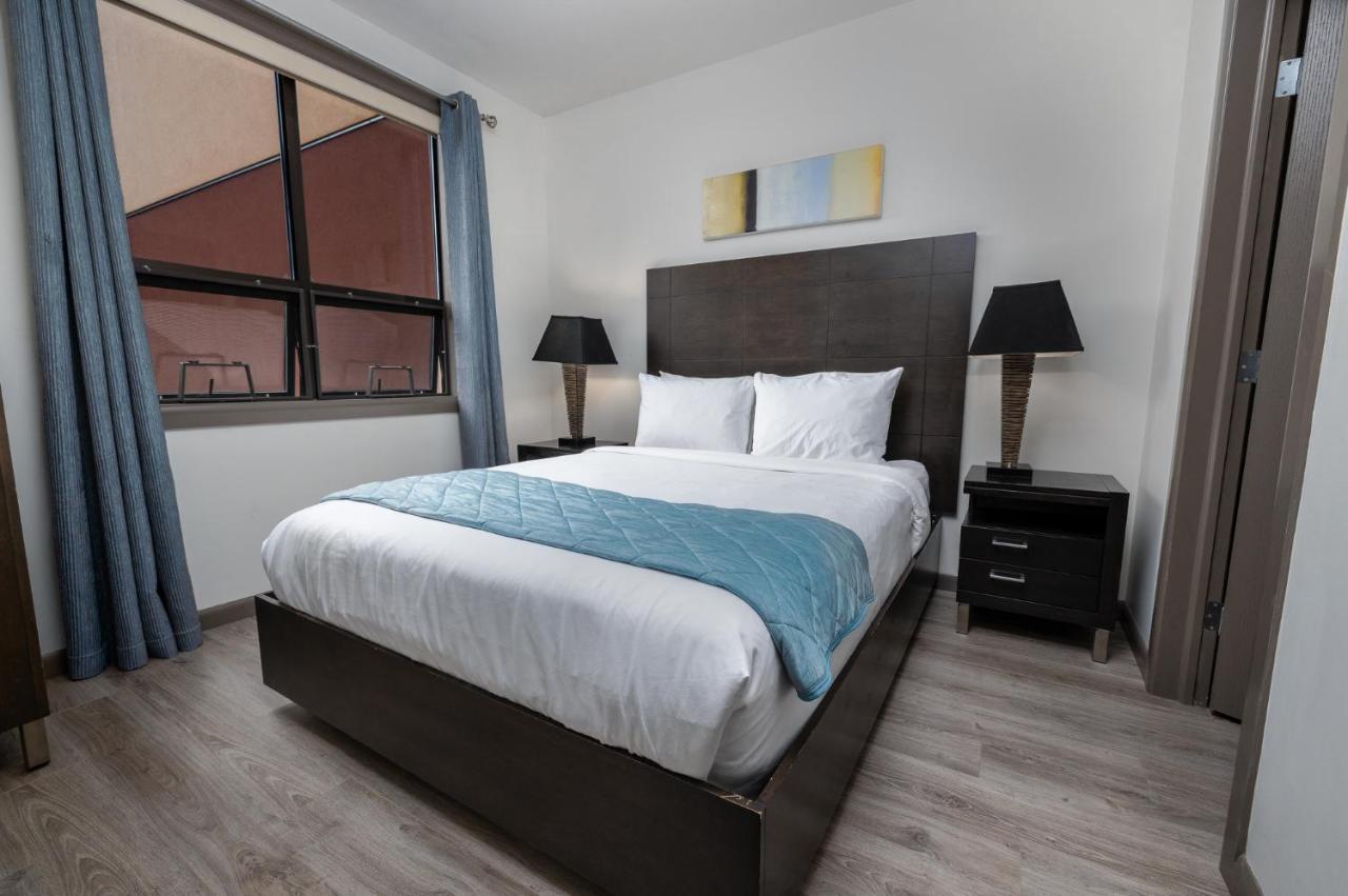 Upgraded Lakeside Resort Dream Vacation Home Kelowna Exterior photo